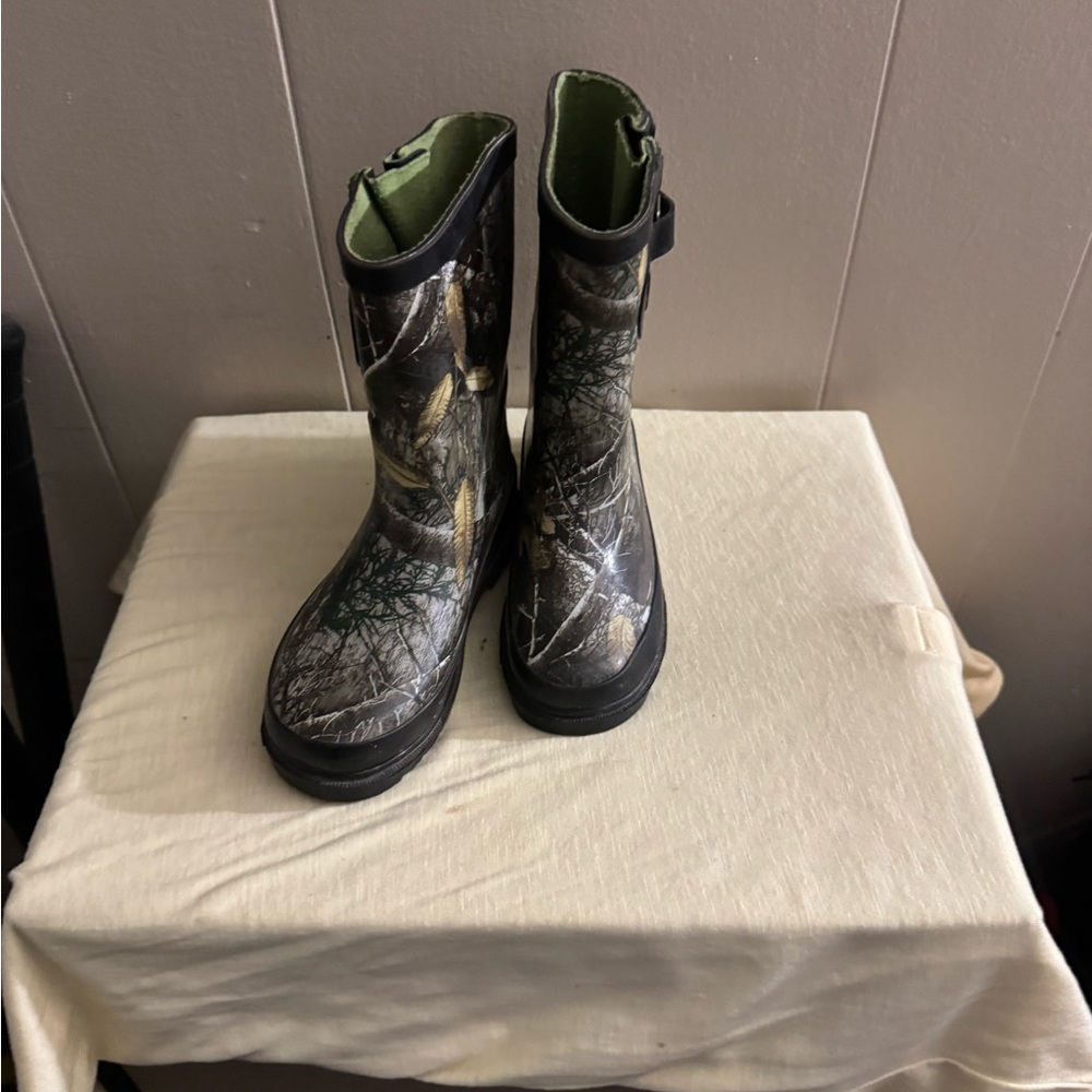 The Academy Brand Kids Black and Green Boots